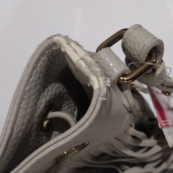 Grey Leather Fringe Drawstring Handbag by Samantha Vega – Magnetic Closure Bag - Picture 15 of 17